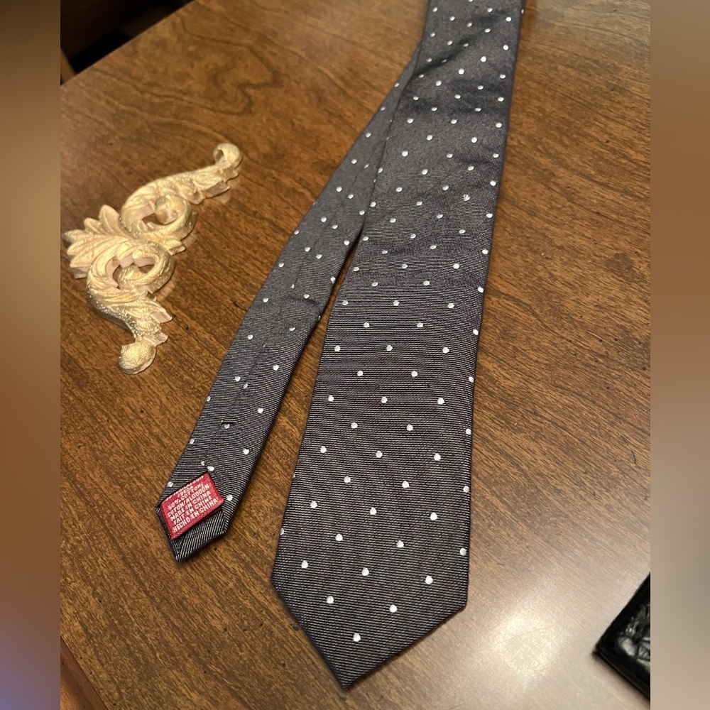 Original Penguin Men’s Grey and White Polkadots Skinny Tie